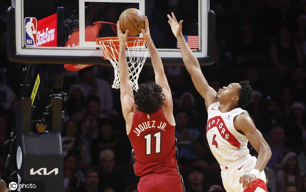 哈克斯21分巴恩斯27+8 热火不敌猛龙3连败